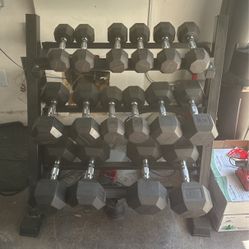 Dumbbell Set With Rack.  10-65 Lbs 8 Pair With Rack
