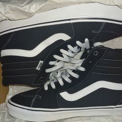 35 Brand New Vans Still In Box Size 11 And San Judas Pendant Real Silver $30 Pick Up Bakersfield Local 