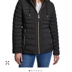 Women’s Size Medium