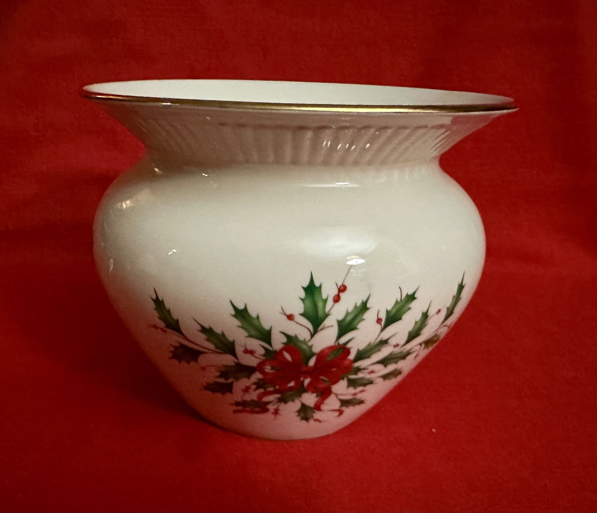 Lenox Holiday Dimensions Cachepot