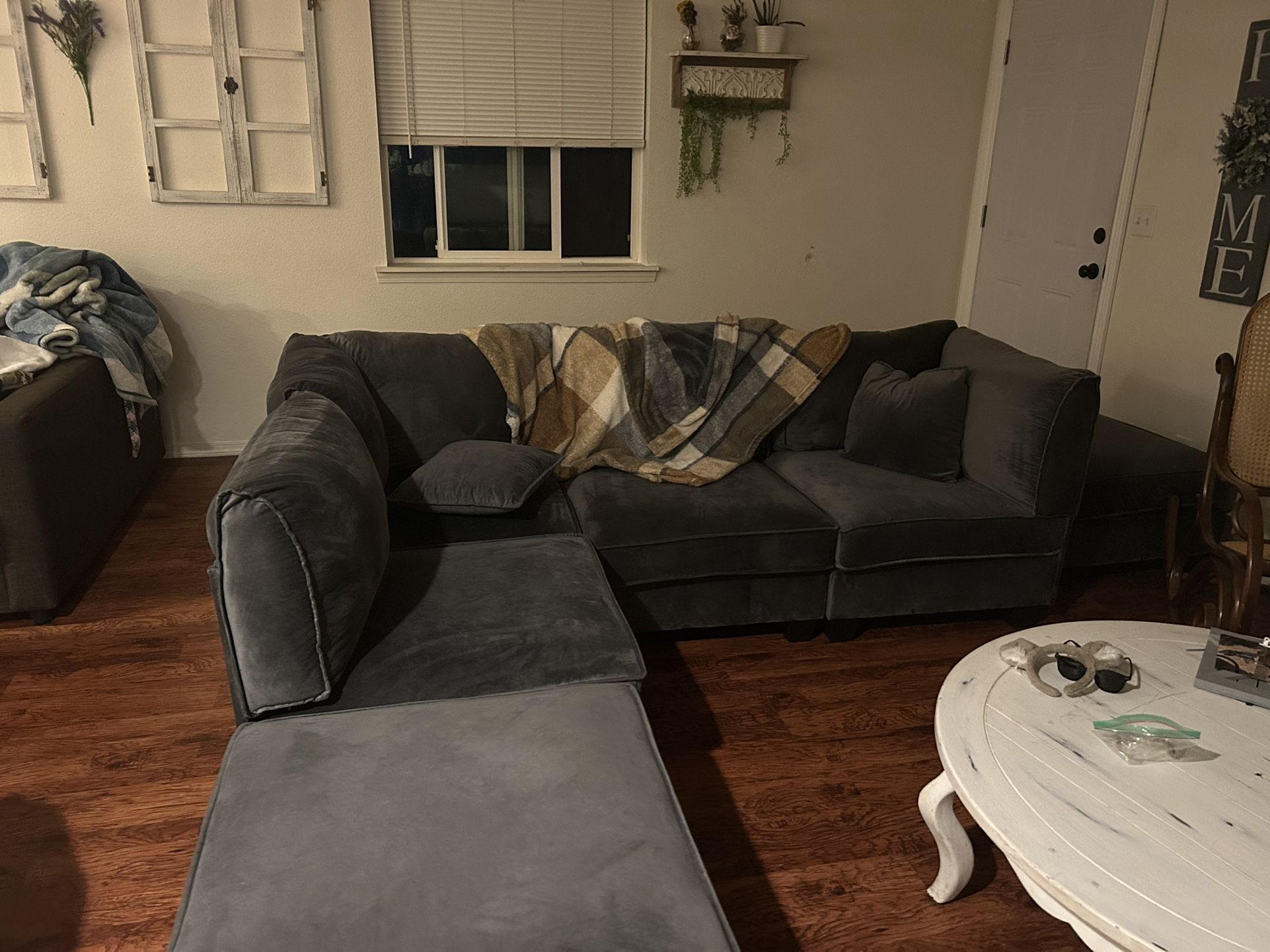 Modular Cloud Couch Like New !