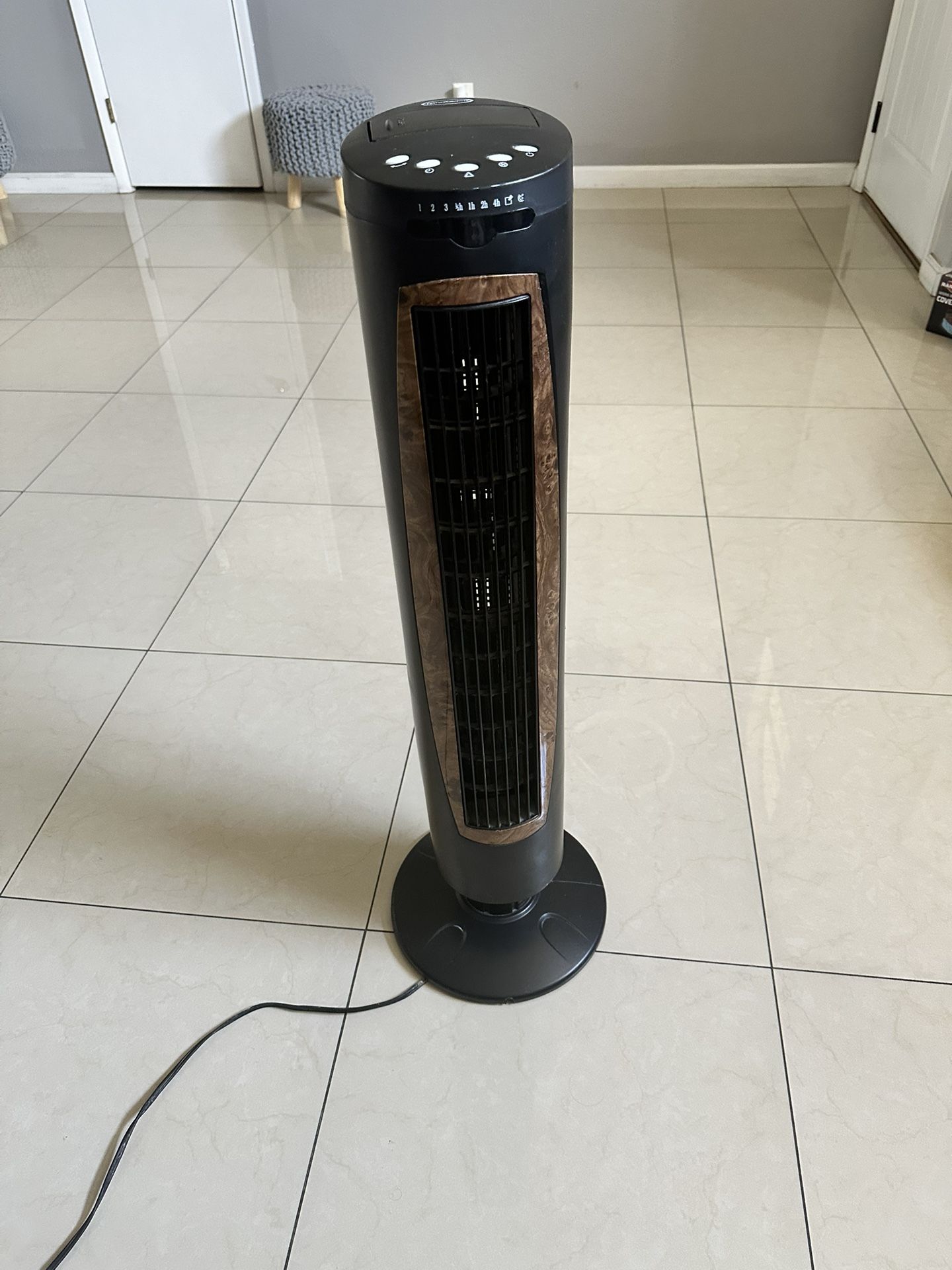 Feature Comforts Tower Fan FTT-1R with Remote - Oscillating, 3-Speed, 55W