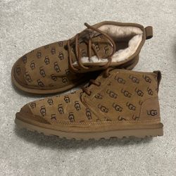 Ugg Boot 