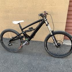 MOREWOOD IZIMU DH MTB DOWNHILL MOUNTAIN BIKE 