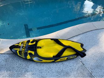 🏄 O’Brien Black Magic Kneeboard – Great Condition
