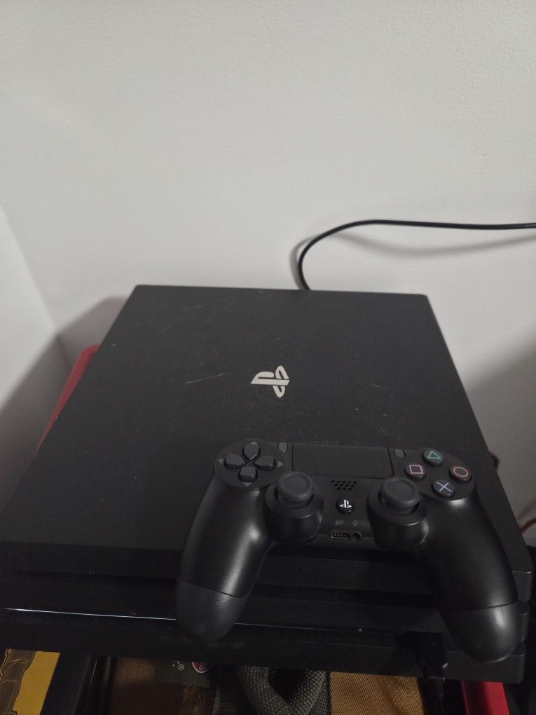 PS4 Pro 