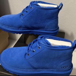 New Ugg Australia Unisex Kid’s Neumel ll Chukka Boots Size 4 (Blue)  