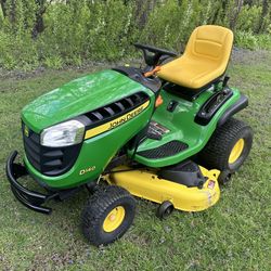 John Deere D140 riding lawn mower