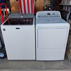 Washer/Dryer! Like New! With All The Accessories! Hoses And Vent Hose For The Dryer! Must Go!