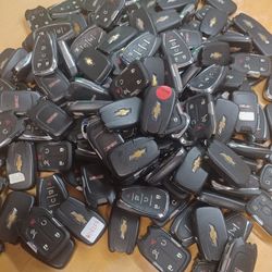 Kia key fob Toyota key fob Hyundai key fob Mini Cooper key fob Nissan key fob Bentley key fob Ford key fob Chevrolet key fob Bmw key fob