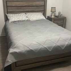 Wood Bed And Side Table 