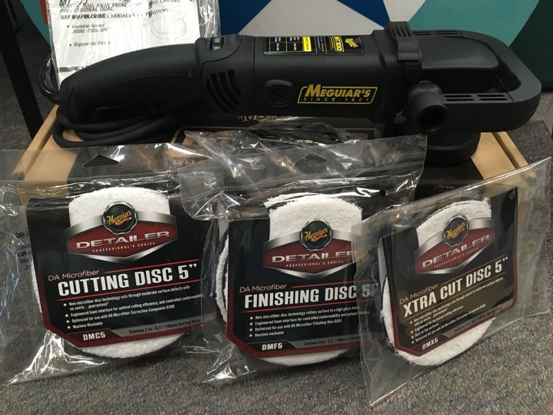 brand new MEGUIARS MT300 PROFESSIONAL dual ACTION POLISHER includes 6 pads