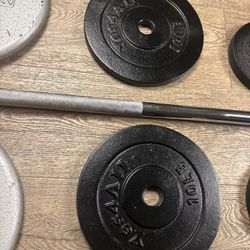 NEW CONDITION: 6 ft Steel Standard Barbell With Weight Plates: 25s, 10s & 5s ( Total: 100 lbs)