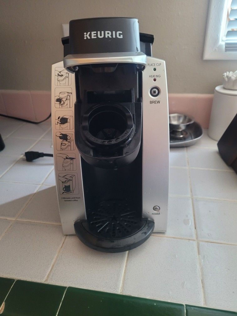 Keurig K130 Single Serve Coffee Maker