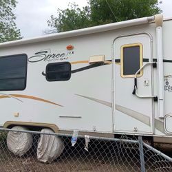 RV Trailer MotorHome