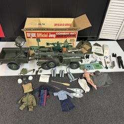 1965 GI Joe Official Jeep Combat Set And A Lot Accessories 