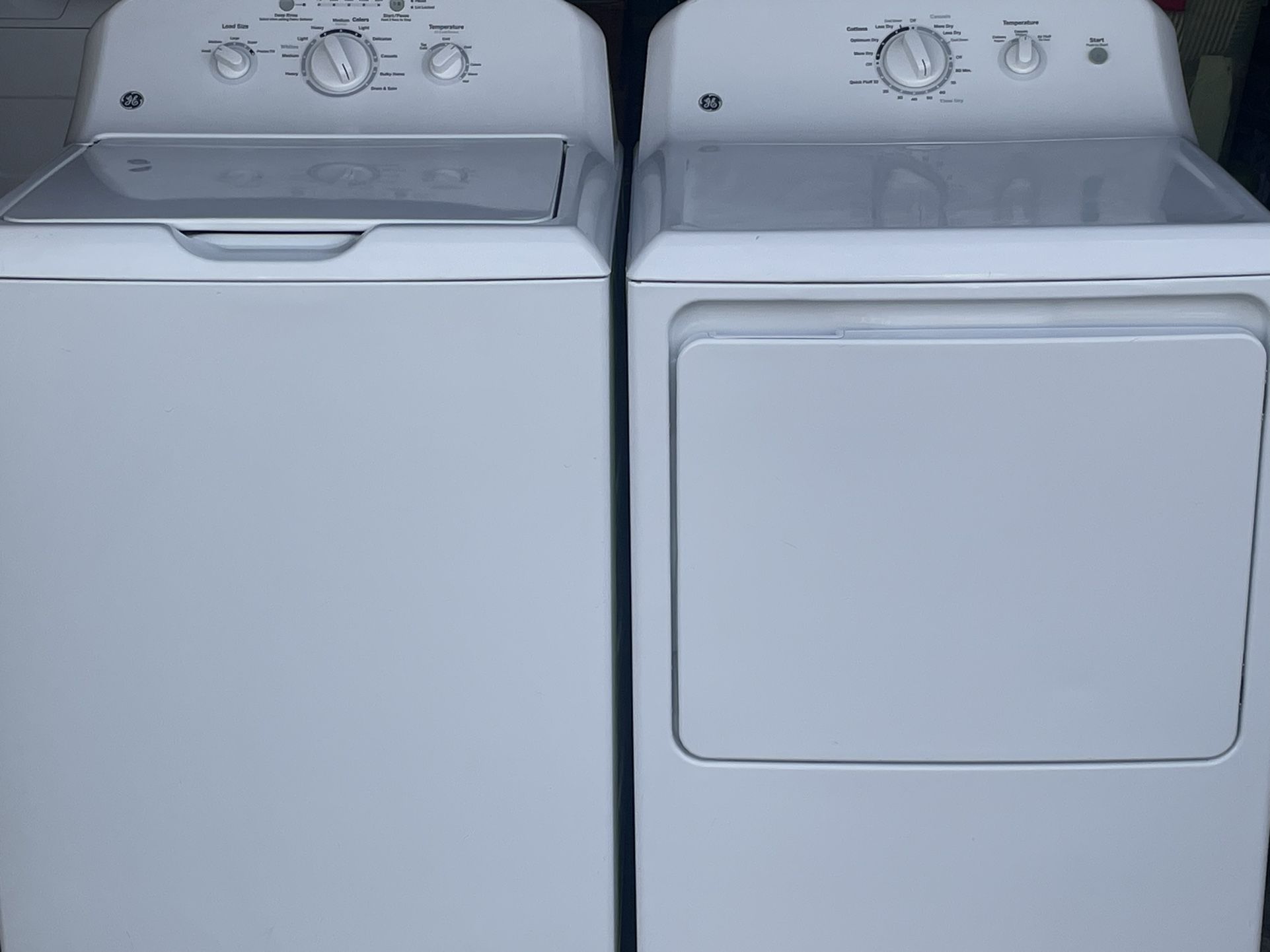 Whirlpool Cabrio Washer, And Gas Dryer Set