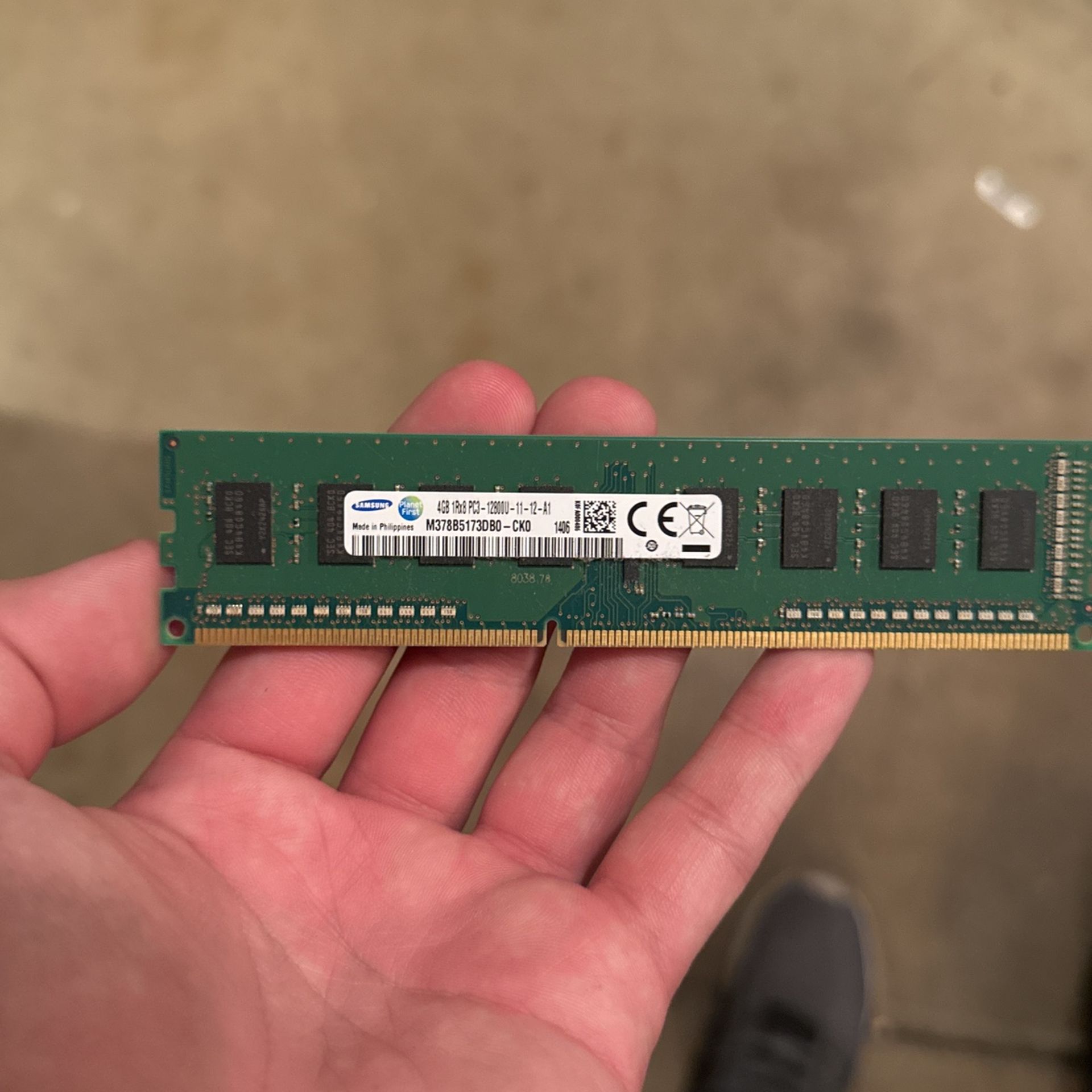 4GB RAM