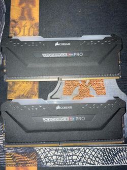 2 x 8GB DDR4