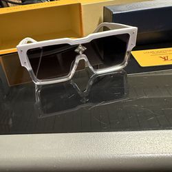 Louis Vuitton Sunglasses case for Sale in San Jose, CA - OfferUp