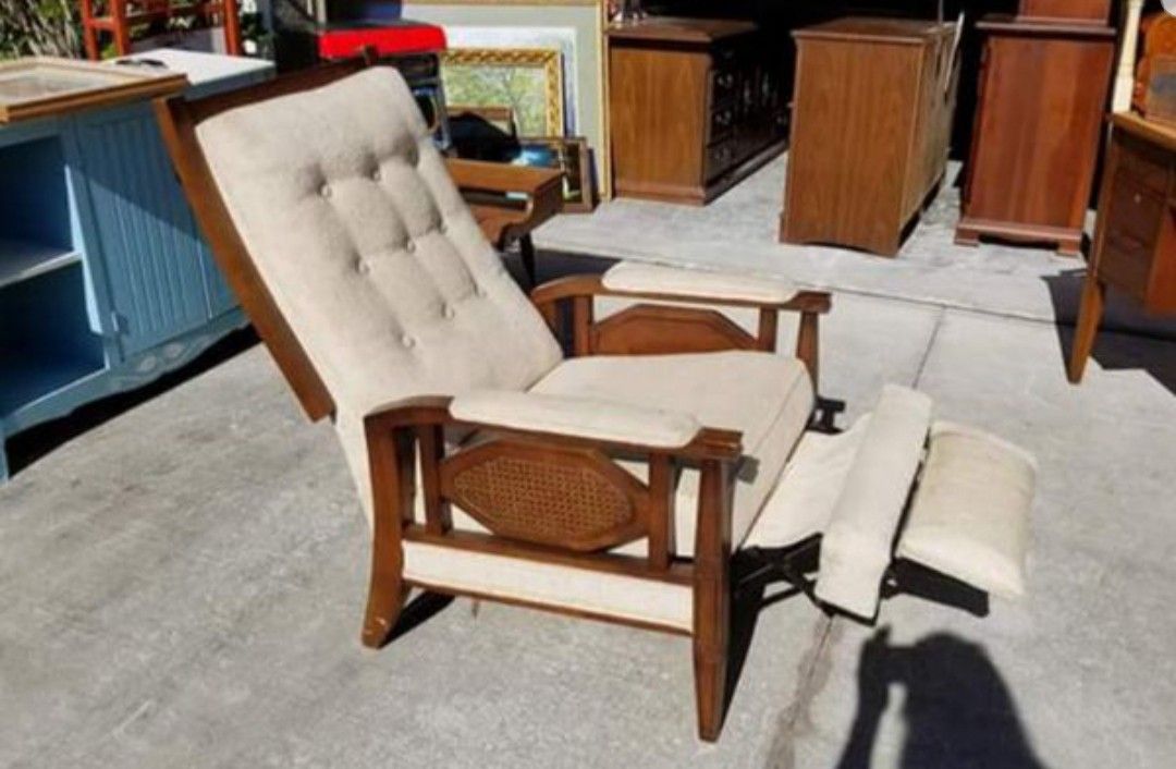 VINTAGE BURRIS INDUSTRIES MID-CENTURY MCM RECLINING CHAIR