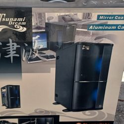 Thermaltake "Tsunami Dream" ATX Mid Tower Computer Case. 