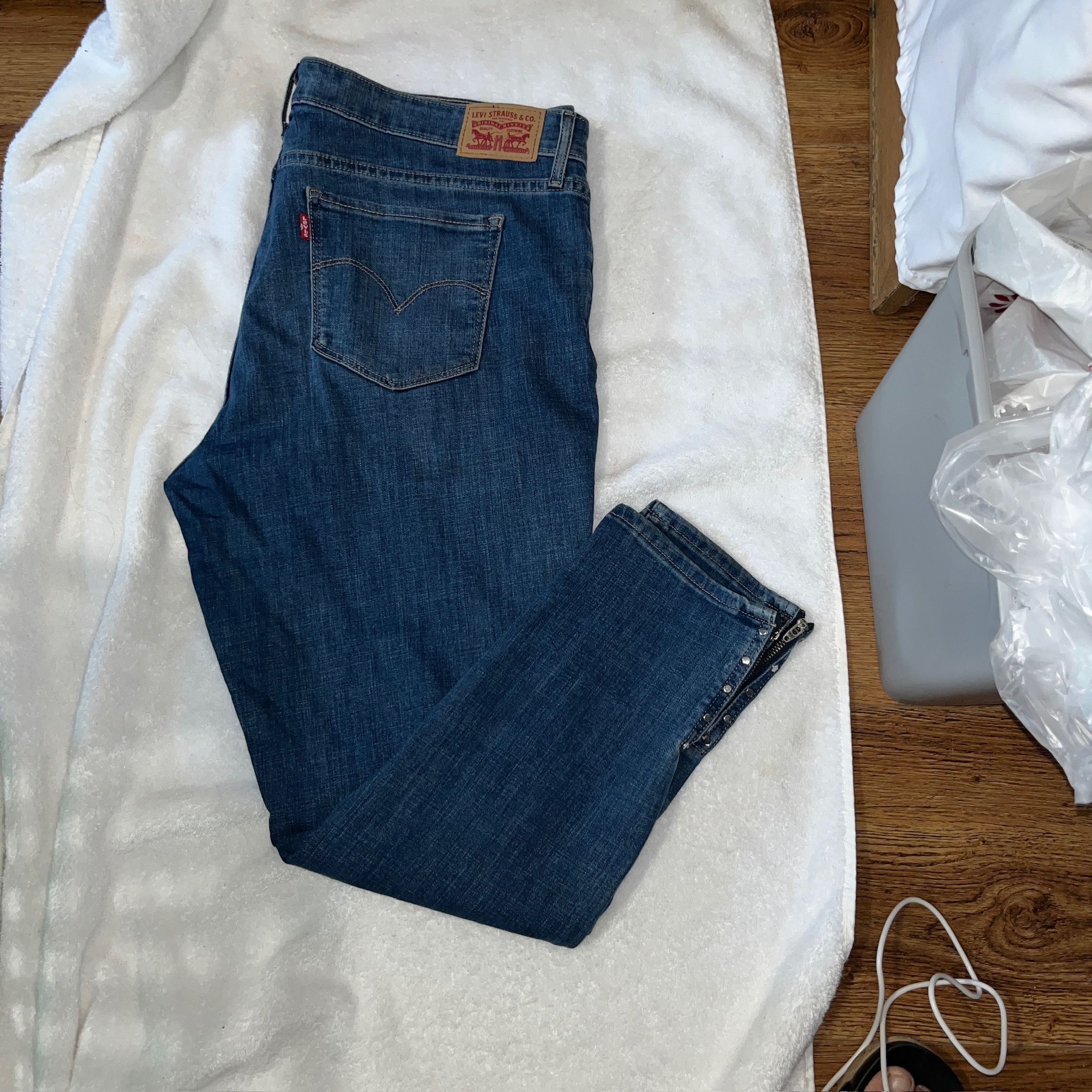 Levis Size 34