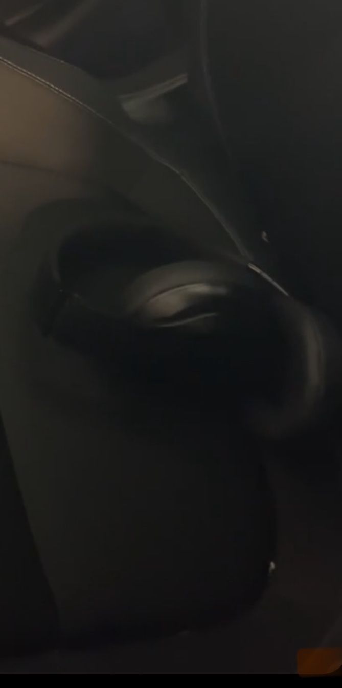 BEATS BLACK HEADPHONES