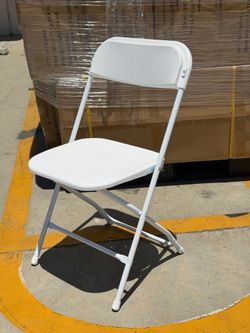 Box of 10 folding chairs