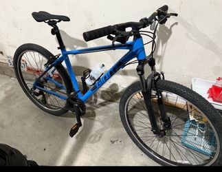 Giant Bike
