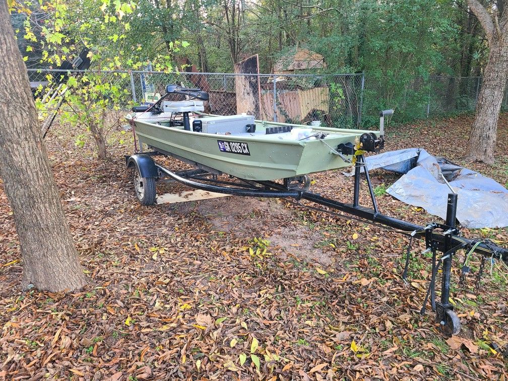 12' Aluminum  Boat