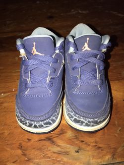 Hurry now blue and orange Jordan’s for the low size 7c