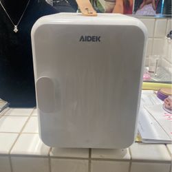 Portable Mini Fridge 