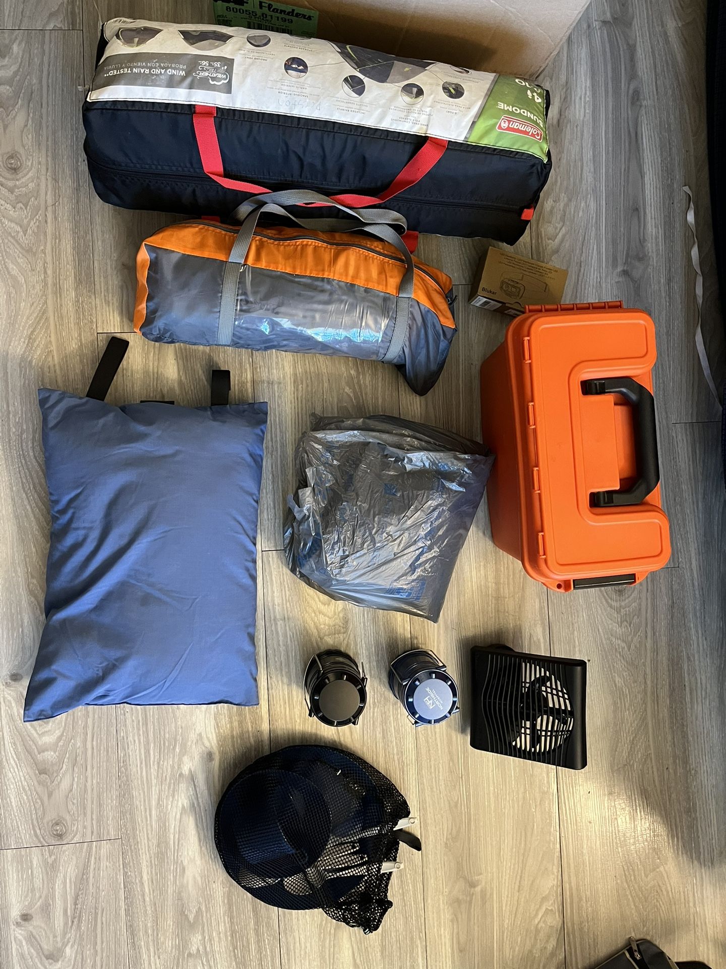 Full Camping Set For Your Family & Friends - moving sale