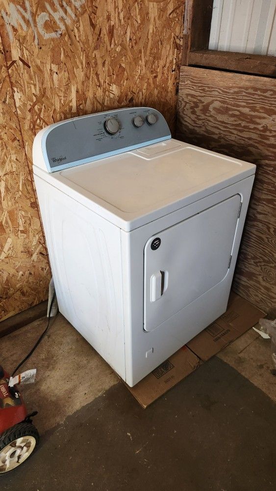 Whirlpool Dryer Model WGD4815EW2 Gas Tipe In Very Good Condition