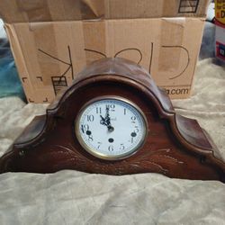 Mantel Clock