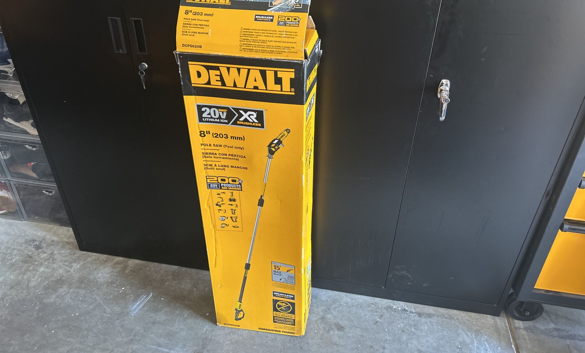 DeWALT DCPS620B 20V MAX XR 8 Inch Pole Saw - Bare Tool
