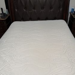 Queen size bed with mattress and box spring