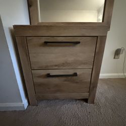 Full Size Wooden Bedroom Set 