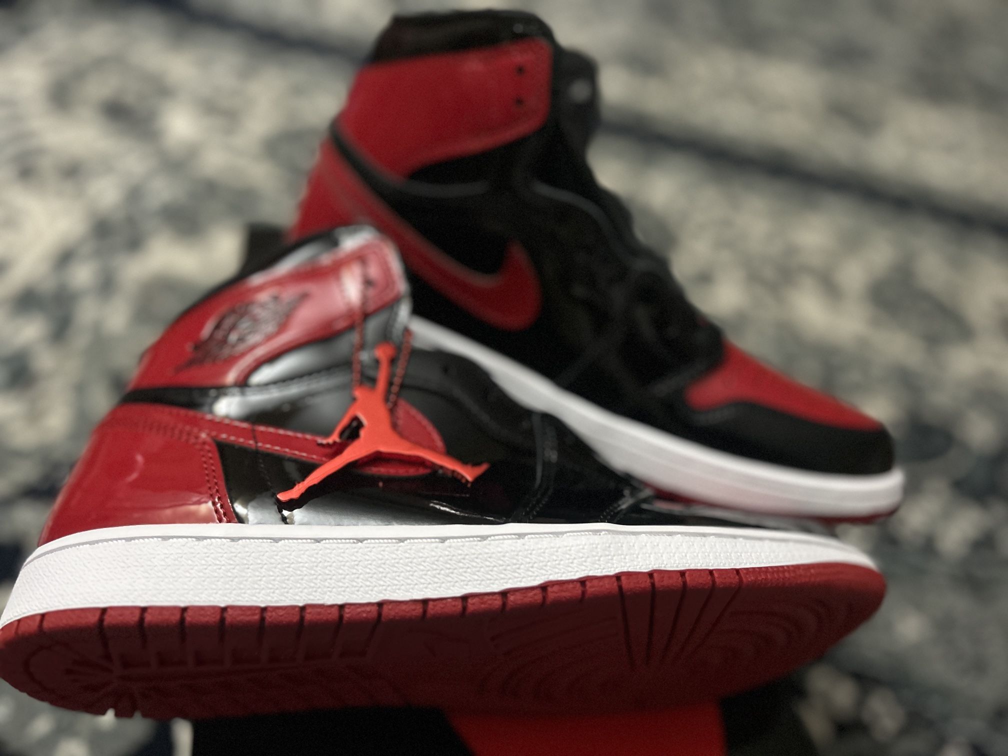 Air Jordan 1 Retro Black Red Size 9.5