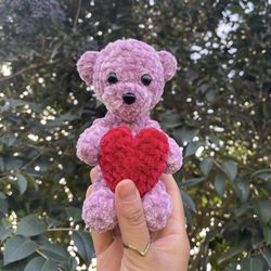 Crochet Valentine’s Bear