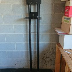 Free Standing TV Wall Mount (cast iron Construction) from CIRCUIT CITY showroom 
