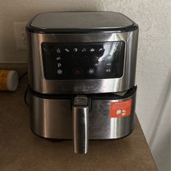 Insignia Air Fryer Used 