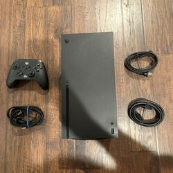 Xbox Series X w/ Controller