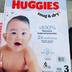 Huggies Snug Dry Size 3/152 Diapers 