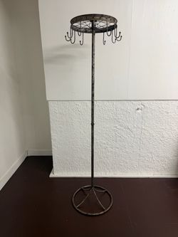 Vintage-Style Rotating Metal Retail Display Stand with Hooks