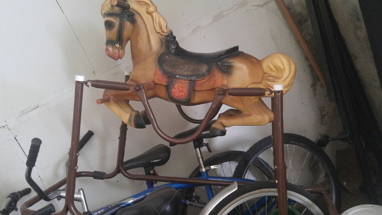 Metal horse