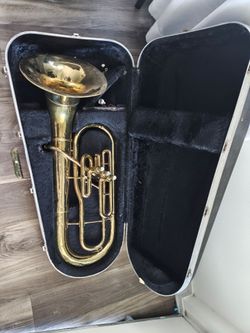 Vintage Reynolds Contempora Brass Baritone Horn / Euphonium – with Case & Mouthpiece