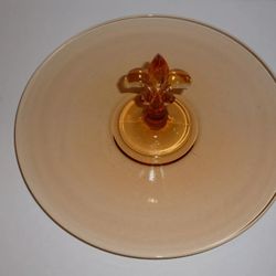 Vintage Elegant Amber Glass Serving Tray, Fleur des Lis Like Center Handle
