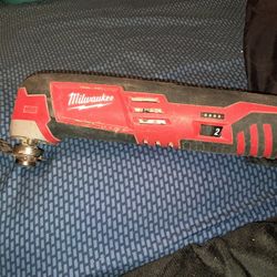 Milwaukee Multi Tool